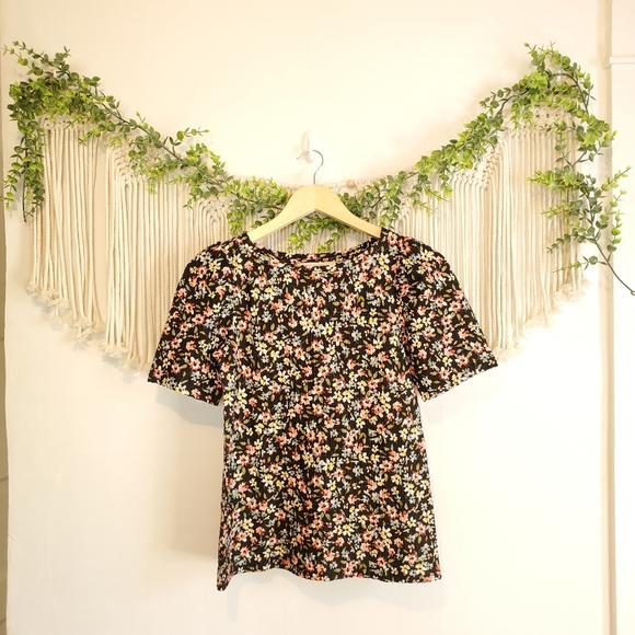 NEW LOFT Colorful Black Floral Print Short Puff Sleeve Crewneck Blouse sz XXS - Picture 3 of 8
